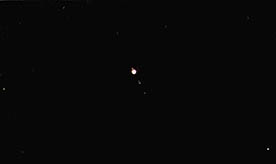 (사진1) 적도대를 따라 일렬로 늘어선 목성의 4대 위성^8백mm망원렌즈, f8, 노출 5초, 자동가이드, 필름 ASA100