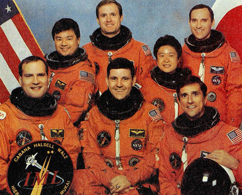 지난해 7월 발사됐던 우주왕복선 콜럼비아호 우주비행사들. 뒷줄 우측에서 두번째가 무카이 박사.