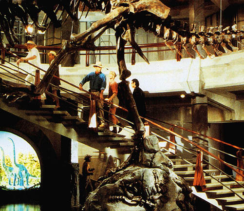 화석을 통해 공룡DNA를 복원하려는 연구도 진행중이다. 사진은 쥐라기 공원의 한 장면.