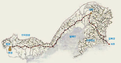 18세기 말‘입연정도도’에 나오는 의주-북경 간 육로. 편도 1200km의 거리를 가는데 50일 정도 걸렸다. 200여명의 전체 일 행에 통역관과 천문관도 동행했다.