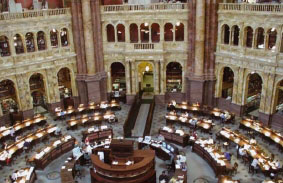 세계에서 서재공간이 가장 넓은 미국의회도서관에는 1900만 권의 장서와 3300만 건의 자료가 있다.