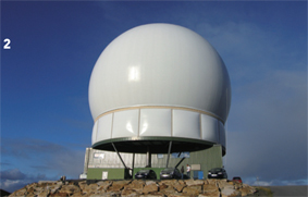  노르웨이 바르도 지역에 있는 ‘글로버스 II’ 레이더 시스템. 지름 27m의 안테나가 우주물체를 감시한다.